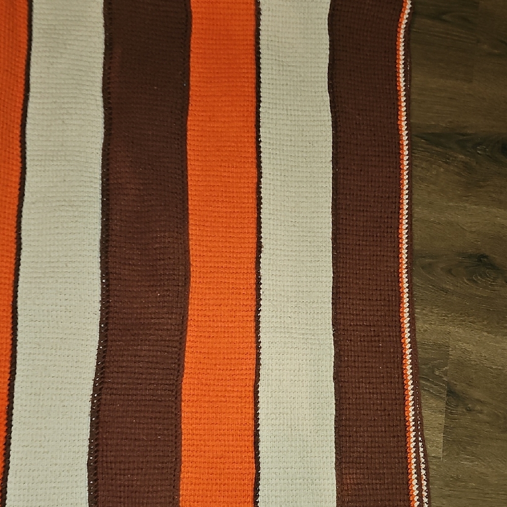 VINTAGE 60's Striped Handmade Knit Blanket Orange Brown Cream Throw Home Accent - Picture 4 of 4